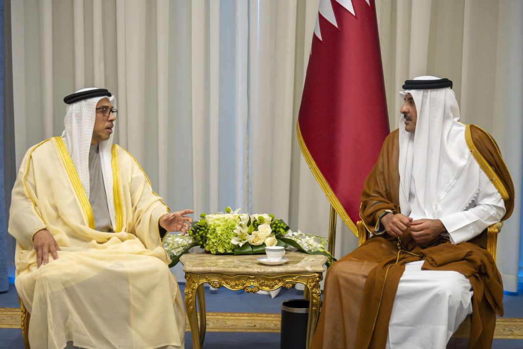 Mansour bin Zayed and Emir of Qatar Hold Meeting in Sharm El-Sheikh
